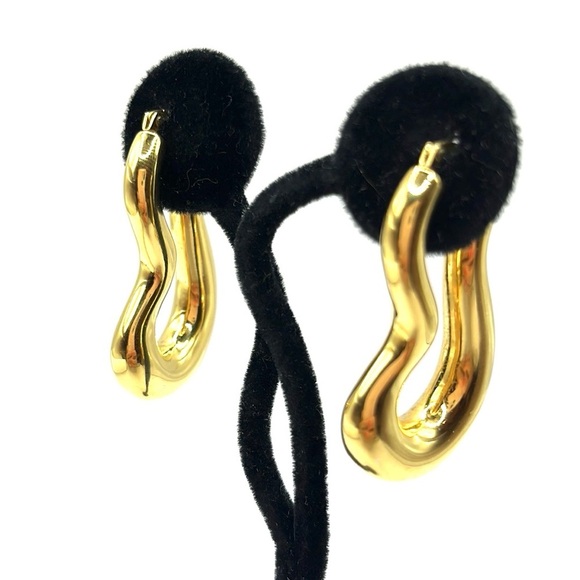 Elegant Wave Gold Tone Hoop Earrings Large Shiny Gold Tone - Picture 2 of 10